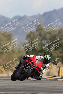 media/Oct-13-2025-Moto Forza (Mon) [[a66d839500]]/2-A Group/Session 4 Turn 7/